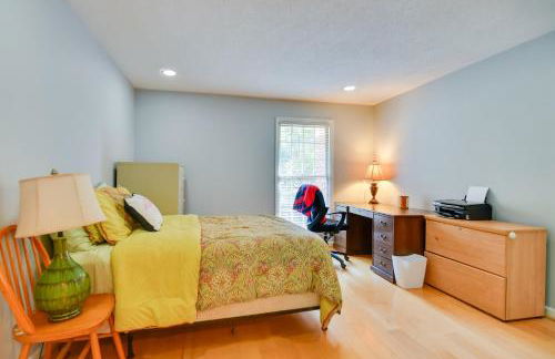 4 Mi to UGA Pet-Friendly Home in Athens - Photo 21