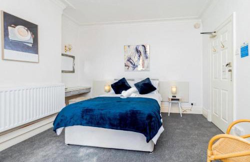 Contractor Stay above bar and restaurant - Foto 3