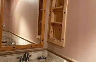 Stunning Cabin with Indoor Jacuzzi Ideal for a Weekend Getaway from Los Angeles - Foto 21