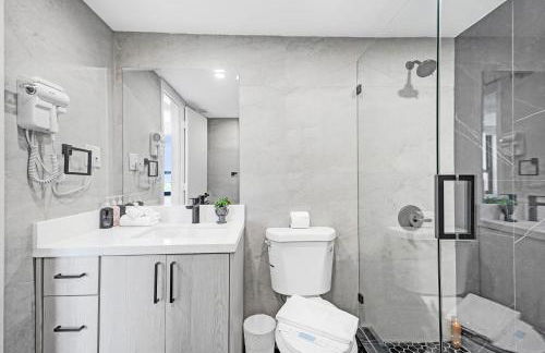 Bright 3BR 3BA Condo with Stunning Bay Views in Oceanfront Complex 820 - Foto 17