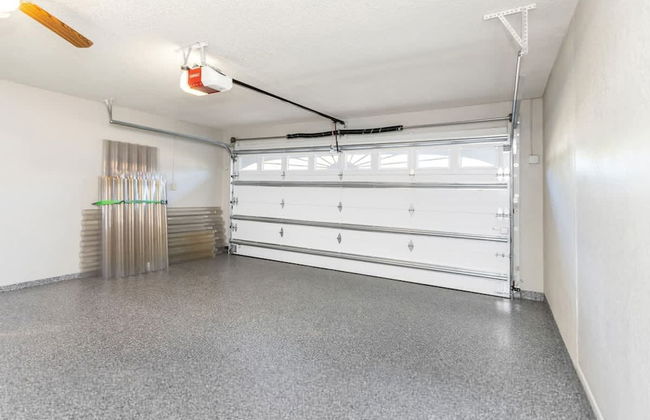 Fun Family-friendly Modern Beach Home With Pool - Photo 14