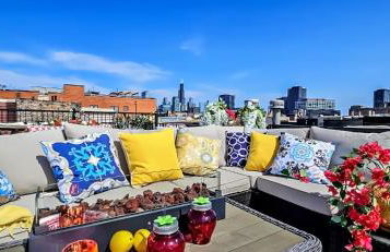 Art Downtown Fulton Market Entire 3 bedroom Home Sleep10 Private Garage Roof EV Tesla - Foto 12