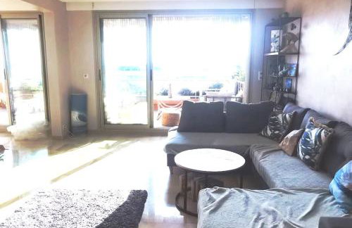 Appartement Nice CENTRE vue Mer avec piscine pour FAMILLE, couple d'amis pas de groupes de jeunes autorisés - Foto 14