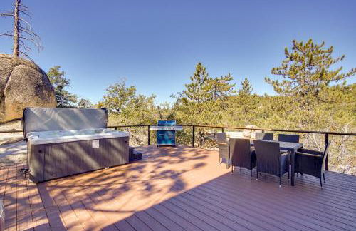 Running Springs Cabin with Spacious Deck and Hot Tub! - Foto 1