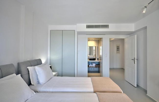 Empire Luxury Villas - Photo 20