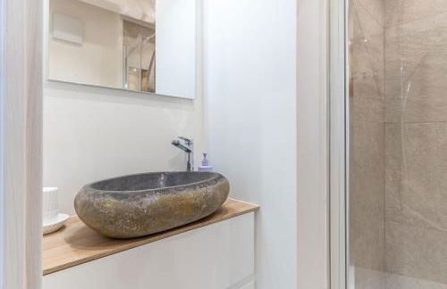 Luxury 2BR w/ River Castle View in Borgo Valsugana - Photo 56