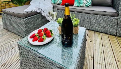 Spacious Ealing Broadway 1Bed Flat - Terrace & Near Tube - Foto 3