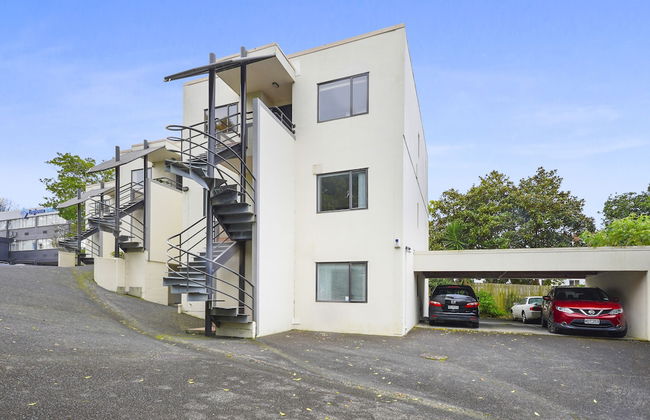 Stylish Central 2BR Apt nr Hospital - Foto 27