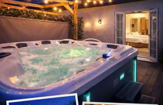 Lethbridge Villa 49 3-bedroom Apartment with private HOT TUB,Fibre WiFi, free parking, sleeps 6 - Foto 2