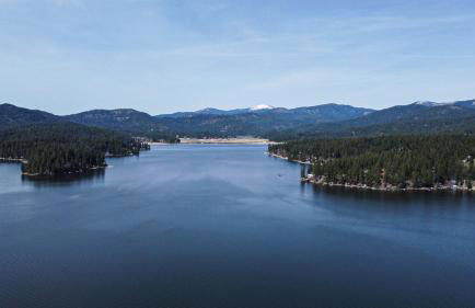 Huvila Haven Lake Front Home with Dock and Hot Tub - Foto 23