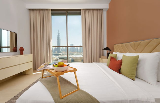Maison Privee - Luxury Apt with Burj Khalifa Vw & Direct Mall Access - Photo 4