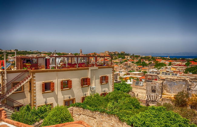 Minos Pension - Photo 1