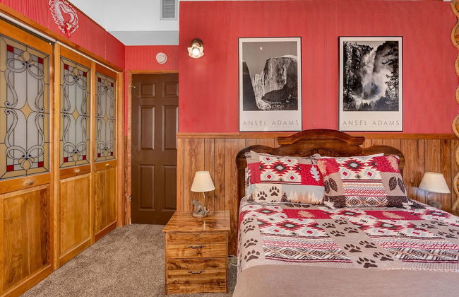 The Log Home Quintessential Log Cabin in Ynp! - Foto 8