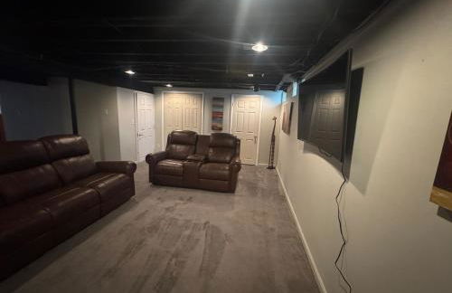 Suburban Retreat 15 Mins to Downtown Detroit - Foto 15