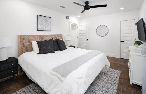 Lakefront Gem with Hot Tub and Game Room in Graford - Foto 18