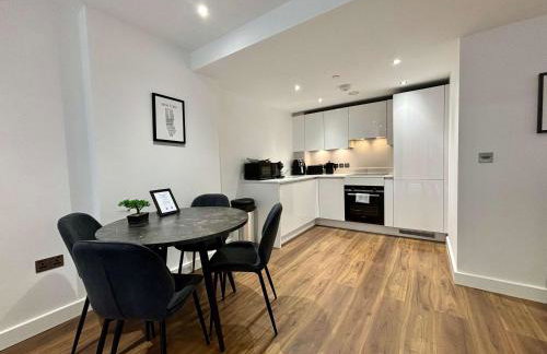 1 Bed Serviced Apartment Bracknell 5 mins from station - Photo 17