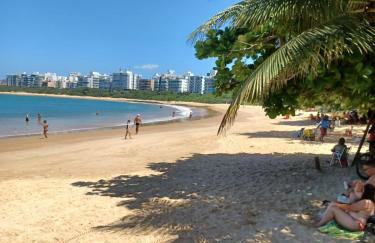Novidade na Enseada Azul! Apto com churrasqueira, área gourmet e Ar condicionado a 150m da praia - Foto 19