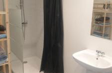 Grand Appartement, 2 ou 3 ou 4 pieces, tramway sur place, proche gare sncf St Augustin 5 min, aéroport à 7 min, plage ou Allianz riviera 10 min, palais nikaia 2 min , supermarché sur place, parking possible si disponible ou payant à 1000 metre - Foto 34