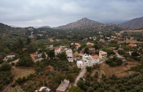 Niki Mountain House - Photo 21