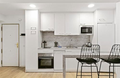 Refurnished One-bedroom Las Letras - Photo 13