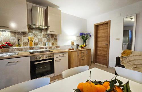 Guest House Bona Dea - Trogir Area - Photo 39