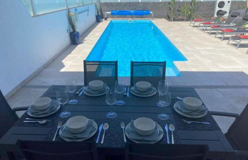 Villa Ashdene - luxury modern villa with large heated pool wifi uk tv bar & BBQ - Foto 3