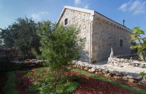 Stonehouse Marina - Estate With A Two Private Pools - Photo 99