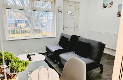 Cosy 1 bed flat, sleeps 4, free parking - Photo 11