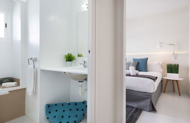 Sitges Group Calm Beach - Foto 5