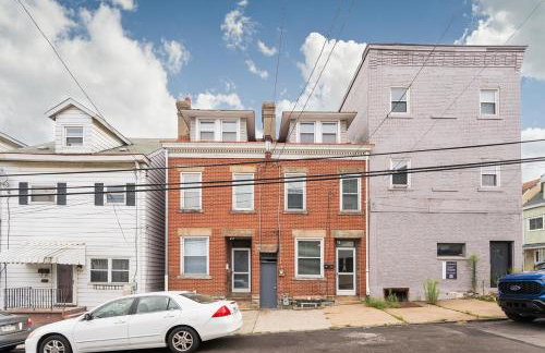 TWO town homes! 6 Bedrooms, 2 King beds, Walk to Eats - Foto 10