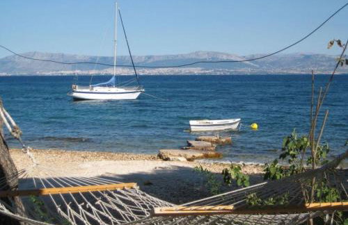 Deluxe Villa Sirena on the beach with Pool - Photo 9