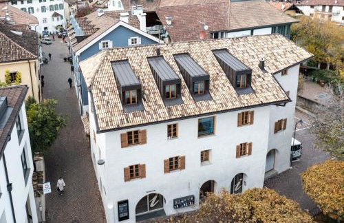 Schmitte am Sonnenwirtsplatz Eppan in South Tyrol, perfect starting point for bike and hike - Foto 2