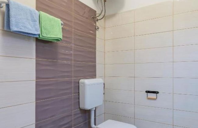 Pula Modern and Bright Apartments With Terrace and Garden - Photo 22