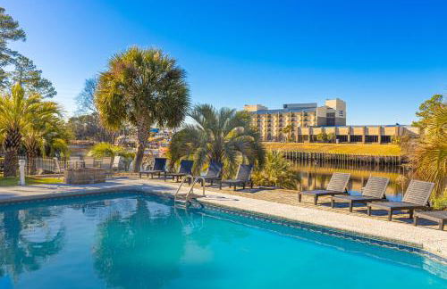 Paradise on Ocean Waterway Huge 5000 sq ft w Private Pool, Boat Dock, Grand Piano, Game Tables, BBQ, 1 acre Yard, Crib, Sleeps 34 - Photo 34