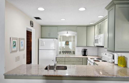 Seaside Beach House 205 - Photo 25