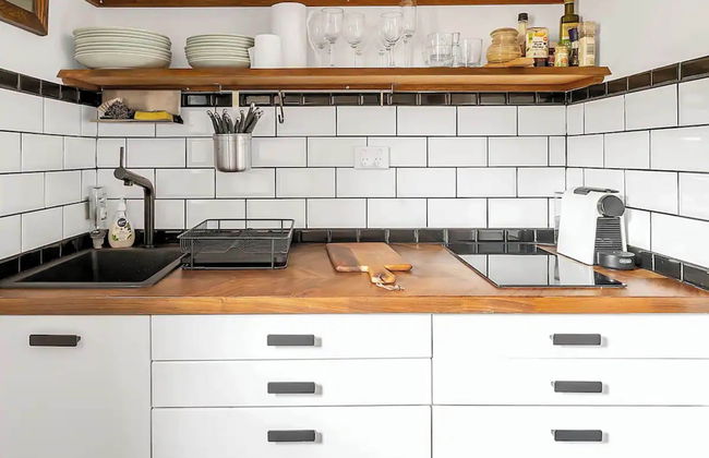 Cozy Apartment w/ Terrace Close to City Center - Foto 8