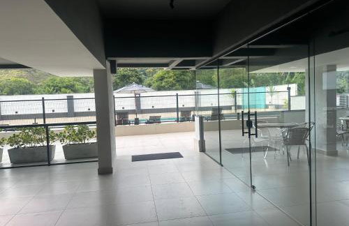 Lindo Ap - CENTRO- piscina, churrasqueira gourmet, maquina lava e seca e wifi roupas cama - Foto 78