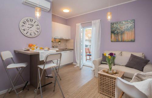 Zlatin Dvor - apartments for 3, terrace, Trogir center, beach at 5-min, BIKE friendly - Foto 24