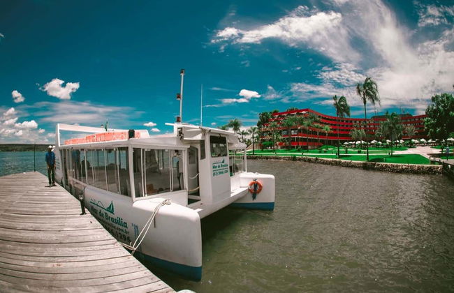 Paranoá Lake Boat Trip - Photo 1