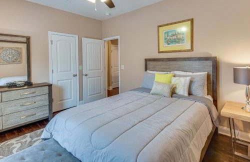 Waterfront Lake Hartwell Retreat with Indoor Hot Tub - Foto 18