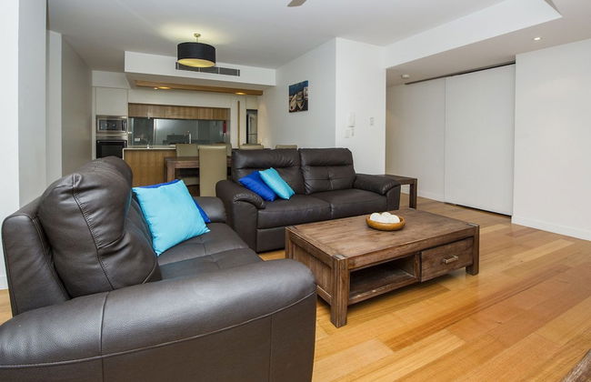 Maggies Beachfront Apt. 4 - Photo 1