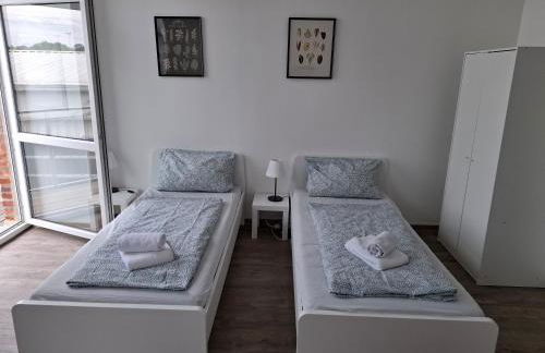 CityOase Magdeburg Studios am Königsweg, Studio 4, WiFi, Stellplatz, Netflix - Foto 3