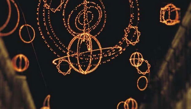 Get the best views of the holiday lights