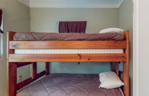 Bring Your Boat! Lake Murray Haven with Deck and Dock - Foto 15