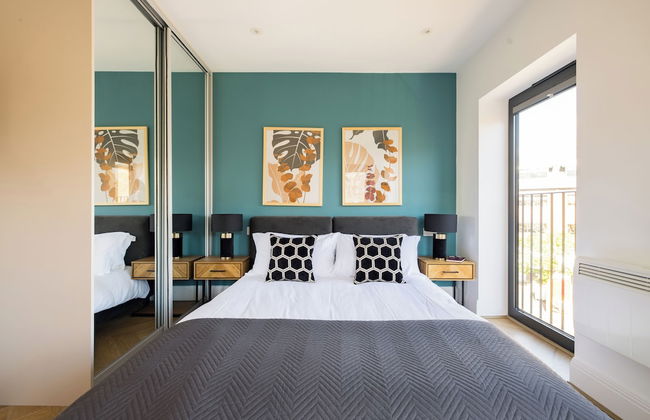 Staines Riverside by Charles Hope - Photo 10