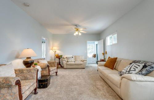 Burley Home with Playground - 1 Mi to Golf Course! - Foto 14