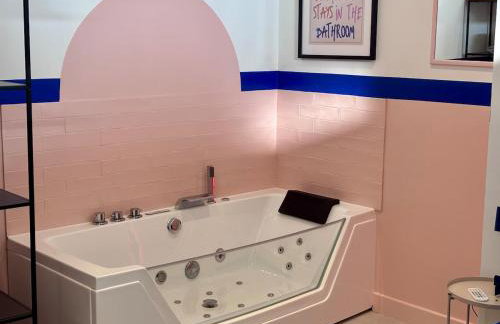 Appartement Thème Années 60' l Baignoire Jets l Clim l Netflix - Foto 19