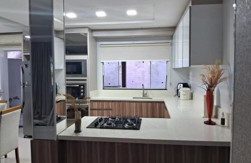 Casa com piscina, suite com hidro em Blumenau - Foto 5