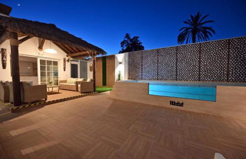 WonderStays Villa Lucía - Photo 73