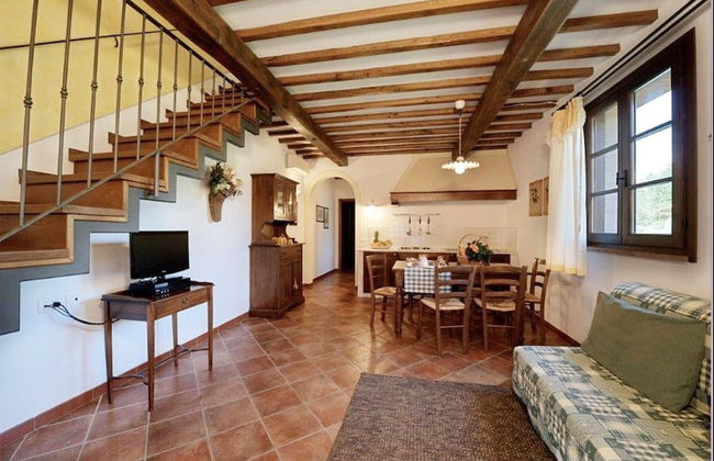 Holiday-Home with pool in San Gimignano - Photo 14